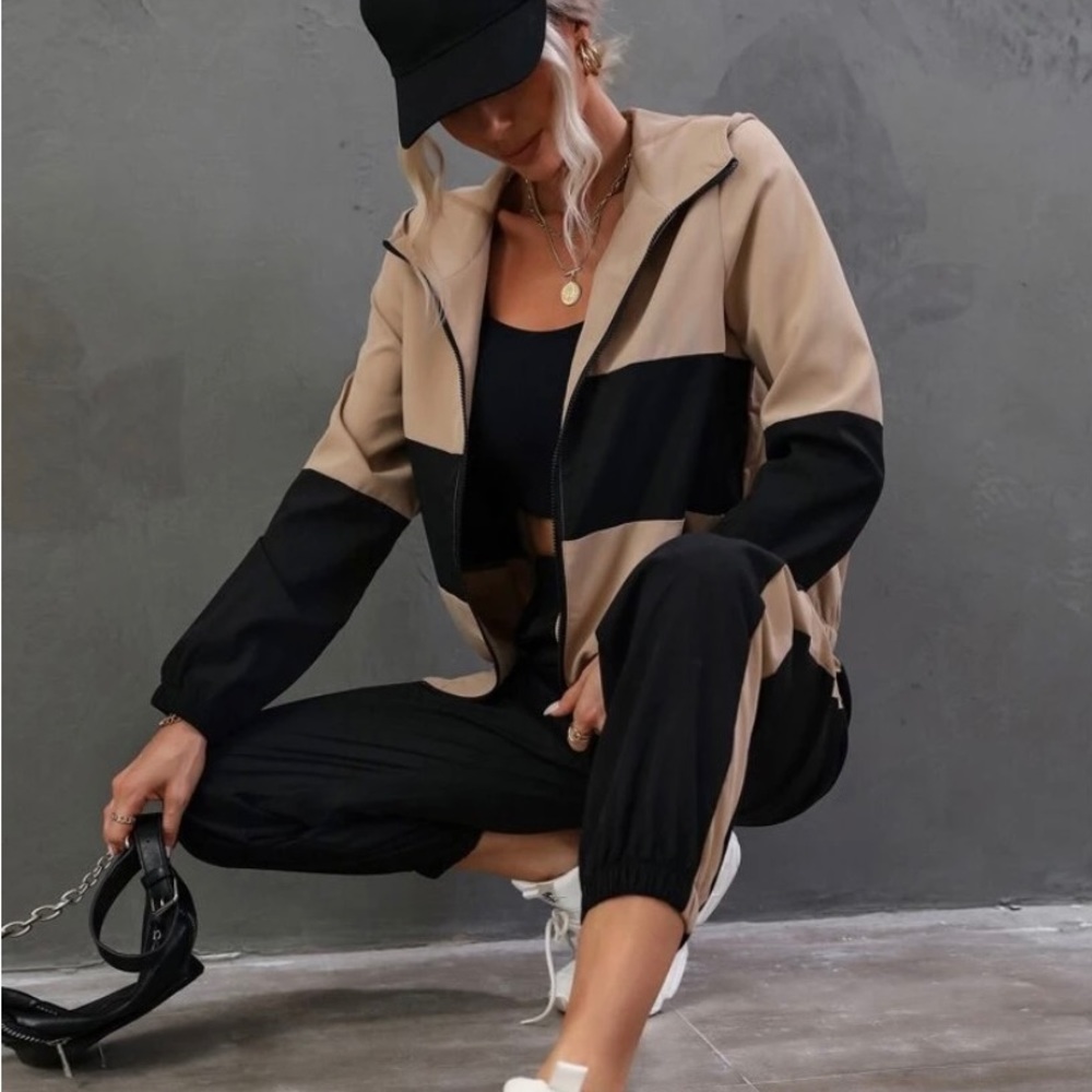 2 piece jogger set, pants and jacket with hood